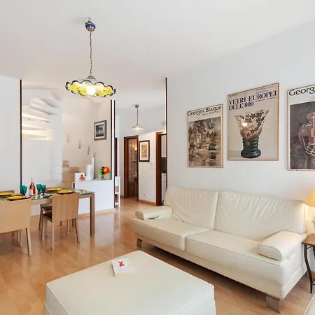 Βίλα Torre A Mare With Garden & Parking