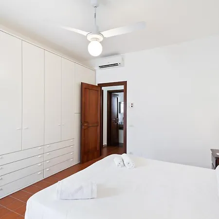 Βίλα Torre A Mare With Garden & Parking *