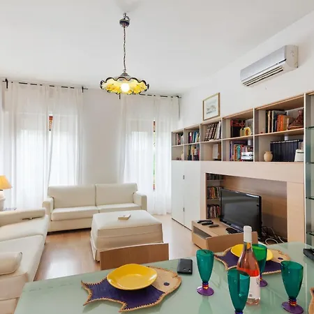 Βίλα Torre A Mare With Garden & Parking *