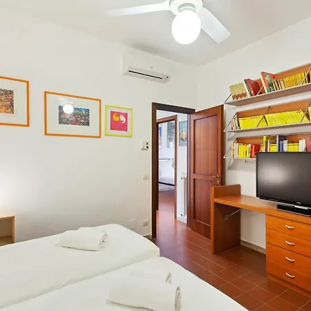 Βίλα Torre A Mare With Garden & Parking